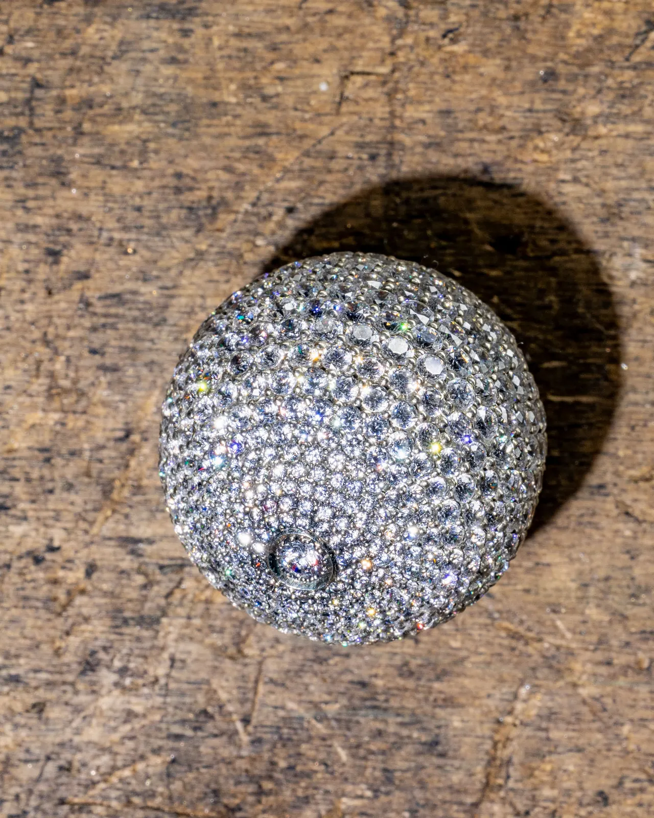 Kugelanhänger in wildem Pavé: Wildes Pavé